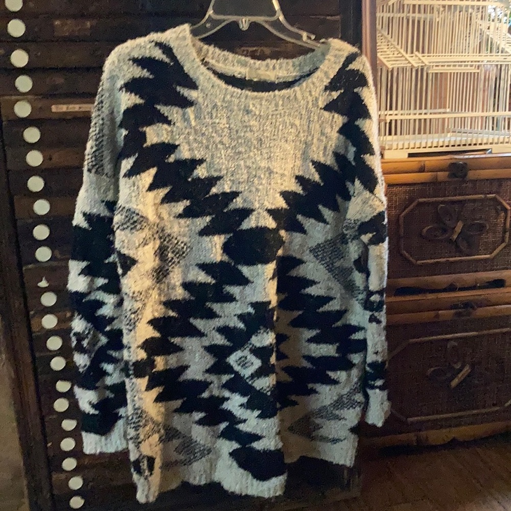 Urban Day chunky Aztec sweater tunic LG